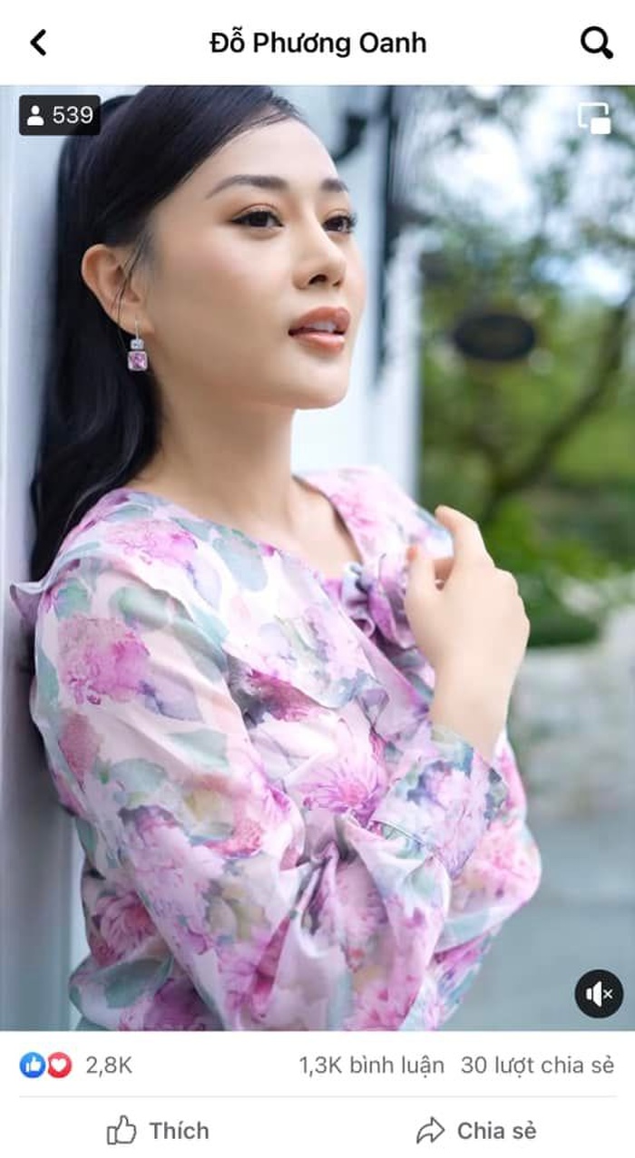 Phương Oanh có động thái đầu tiên chính là khóa lại phần bình luận trên Facebook.