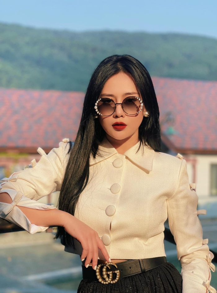 Phương Oanh là tay chơi hàng hiệu 