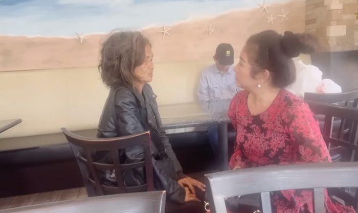 Hình ảnh gần đây của Thúy Nga gặp lại ca sĩ Kim Ngân.