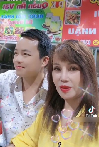 Năm 2020, hiện tượng mạng họ Lê lại gây chú ý khi cùng chồng trẻ lặn lội từ Cao Bằng xuống Hà Nội thực hiện 