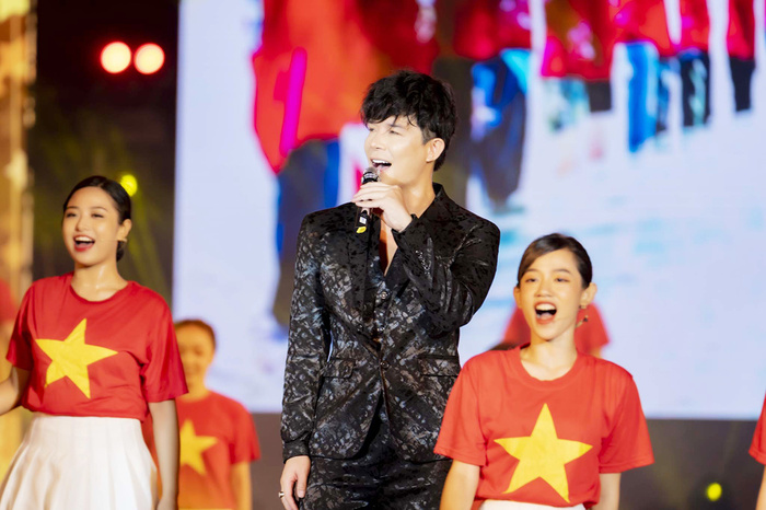 Xuất thân của Nathan Lee khiến nhiều người trầm trồ.