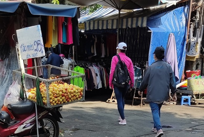 Dù rẻ nhưng táo mini bán rất chậm