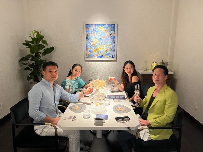 Ông xã Phan Như Thảo có mối quan hệ tốt với ông xã Vân Hugo.