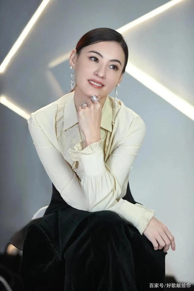 Trương Bá Chi là ngôi sao điện ảnh Hong Kong sở hữu khối tài sản đáng mơ ước.