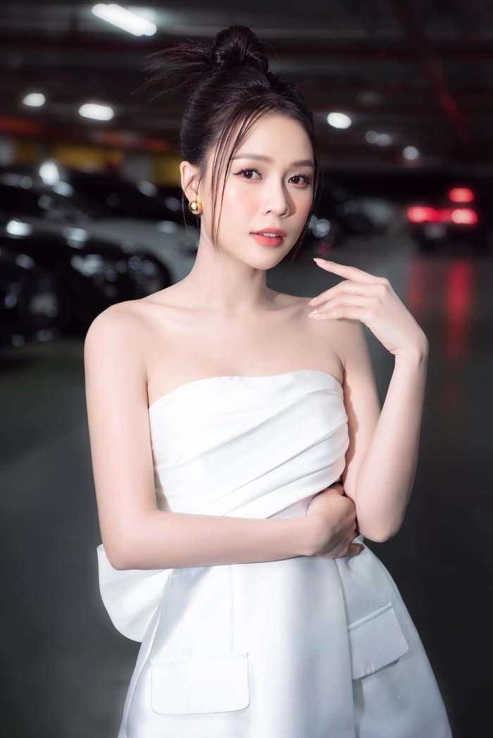 Từ trước đến nay Sam lựa chọn cuộc sống khép kín và khá hạn chế chia sẻ về đời tư với khán giả