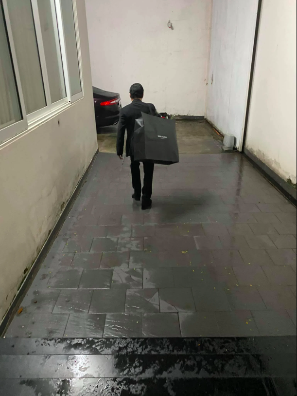 Nam diễn viên công khai con gái nhưng vẫn giấu kín người vợ thứ 2.