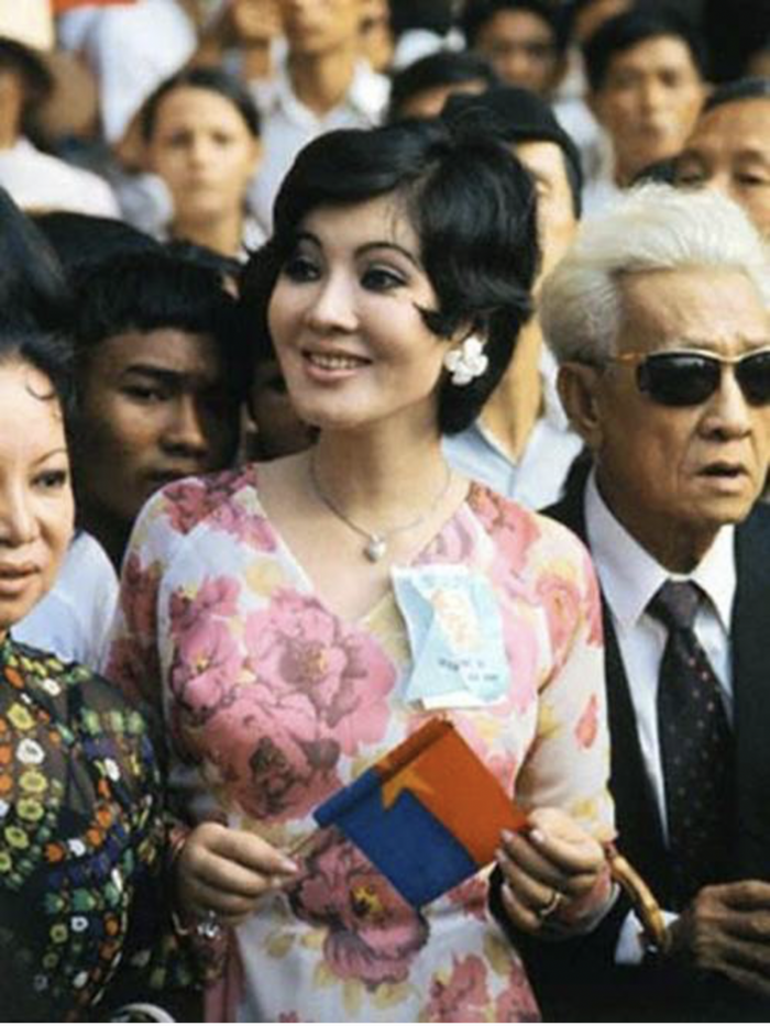 Minh tinh màn bạc Thẩm Thúy Hằng thời xuân sắc