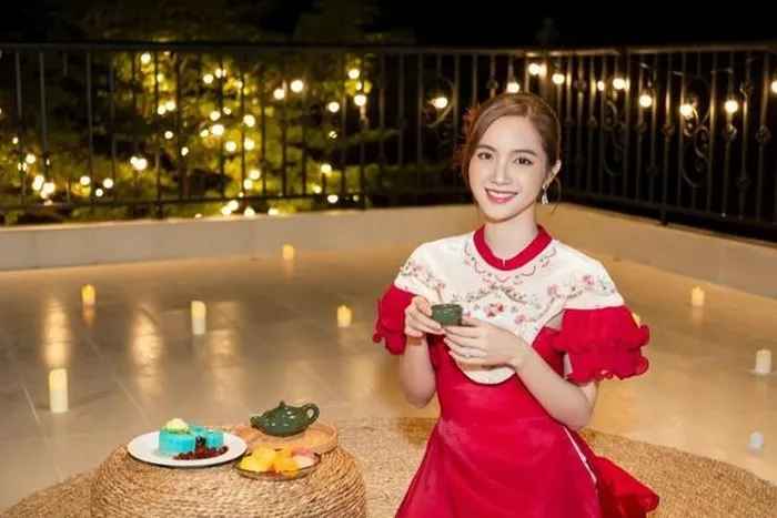 Theo tìm hiểu, ông xã tương lai của Jang Mi là doanh nhân đang làm việc ở lĩnh vực dược phẩm. 