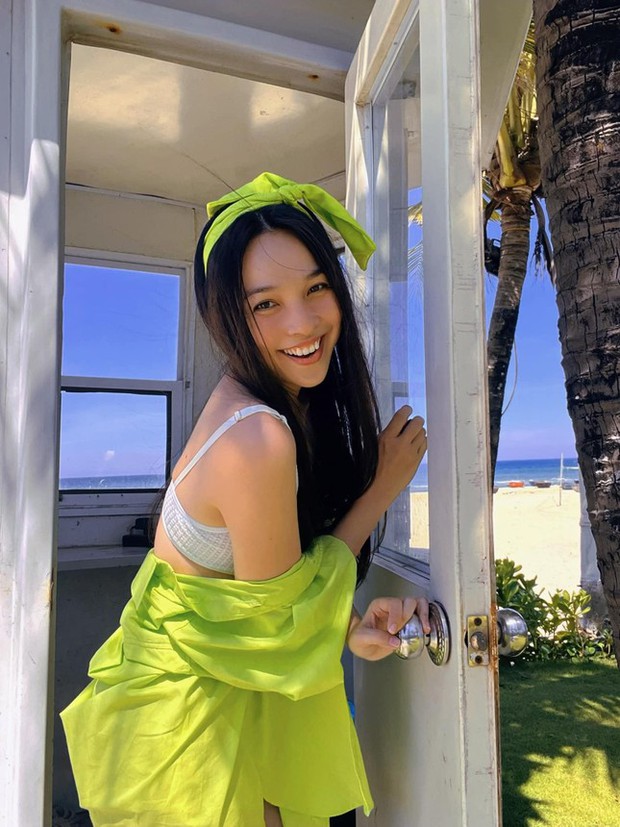 Hiền Thục vẫn rạng rỡ, trẻ trung dù đã 41 tuổi