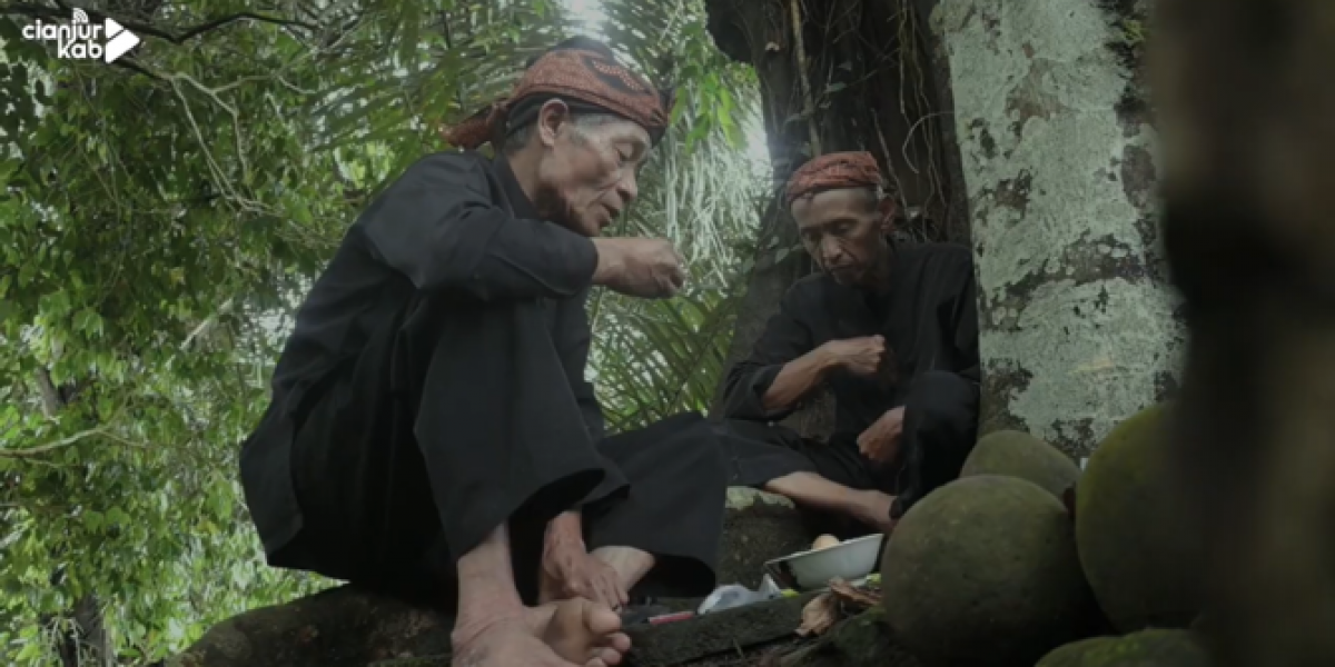 Người dân ngôi làng chỉ ăn các loại thực phẩm tự tay trồng trọt và chăn nuôi.Nguồn Merdeka.