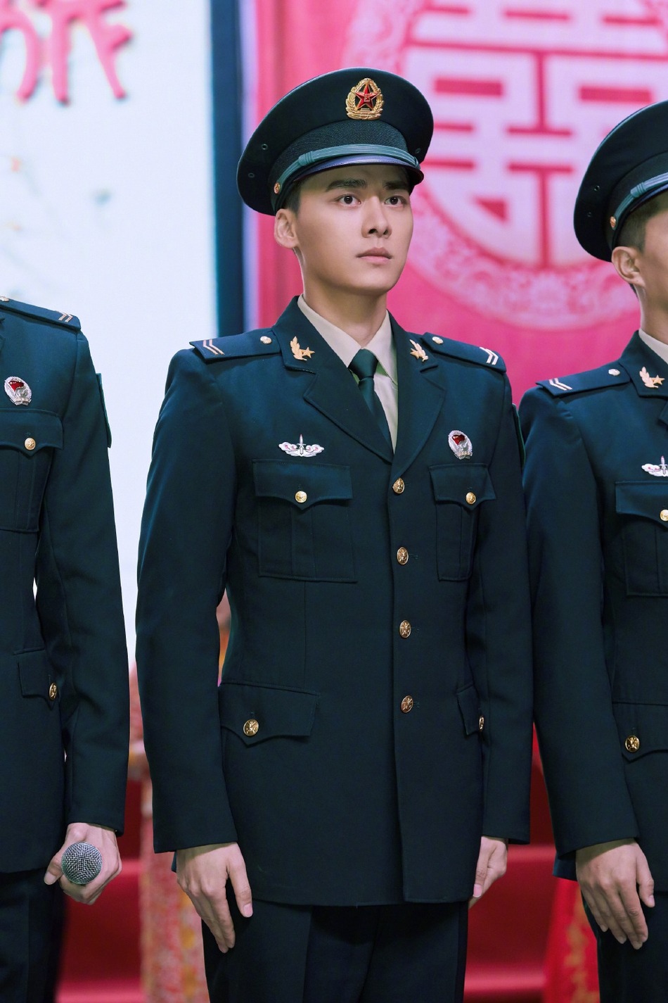 Khi các diễn viên khác chịu cảnh phim 