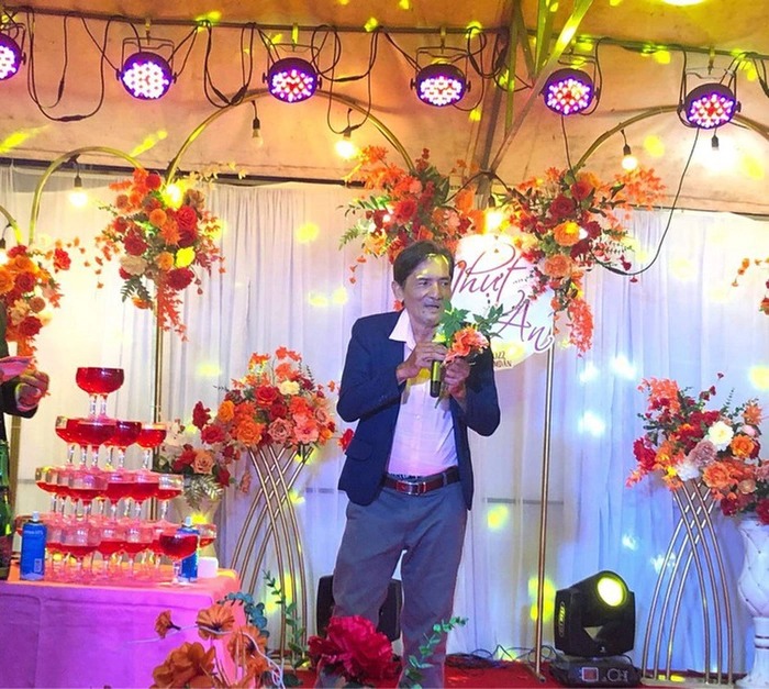 Nghệ sĩ Thương Tín vất vả mưu sinh tuổi xế chiều.