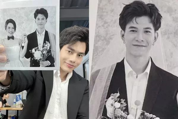 Cả hai đều có combo vest đen - sơ mi trắng - tóc vuốt vuốt.