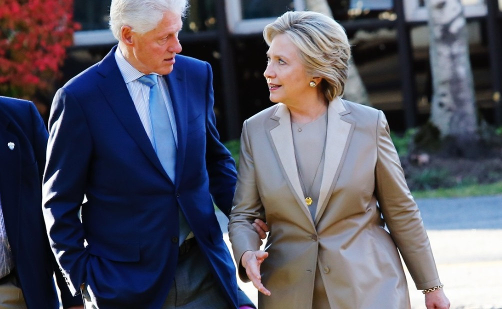 Tổng thống Bill Clinton sở hữu khối tài sản 100 triệu USD. Ảnh: CNN