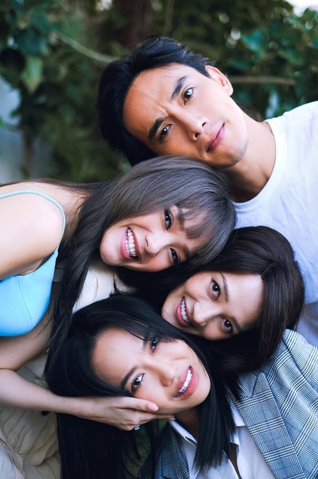 Thêm vào đó, Minh Hằng và Bảo Anh trong hội bạn thân Bẫy Ngọt Ngào được dự đoán sẽ hội ngộ trong đám cưới của Diệu Nhi.