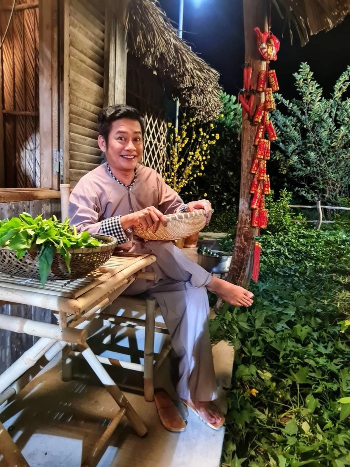 Cuộc sống bình yên và hạnh phúc của nghệ sĩ Tấn Beo ở thời điểm hiện tại.