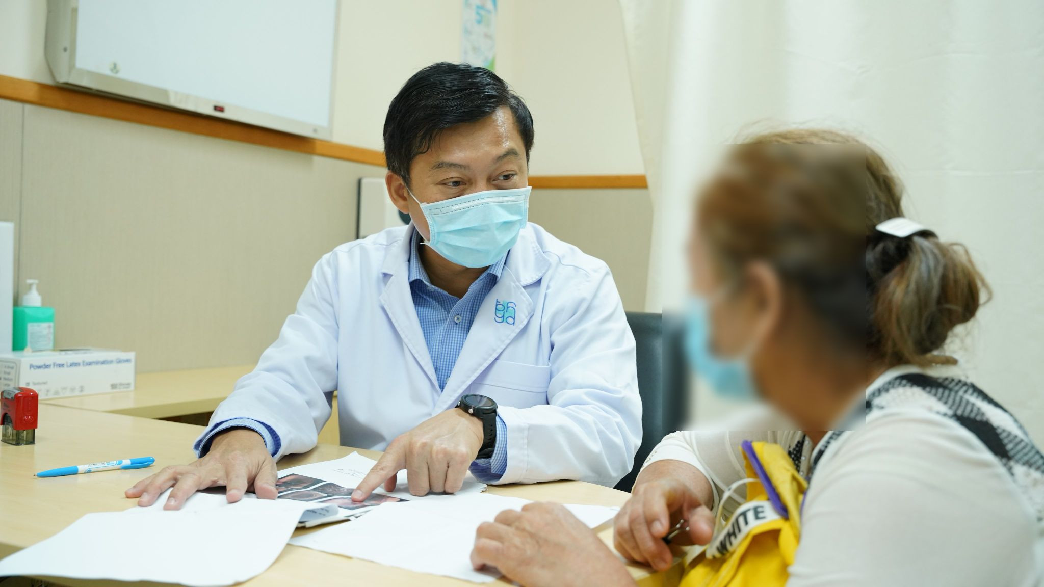 Người bệnh thường rất bi quan, suy sụp khi nhận tin ung thư giai đoạn muộn.