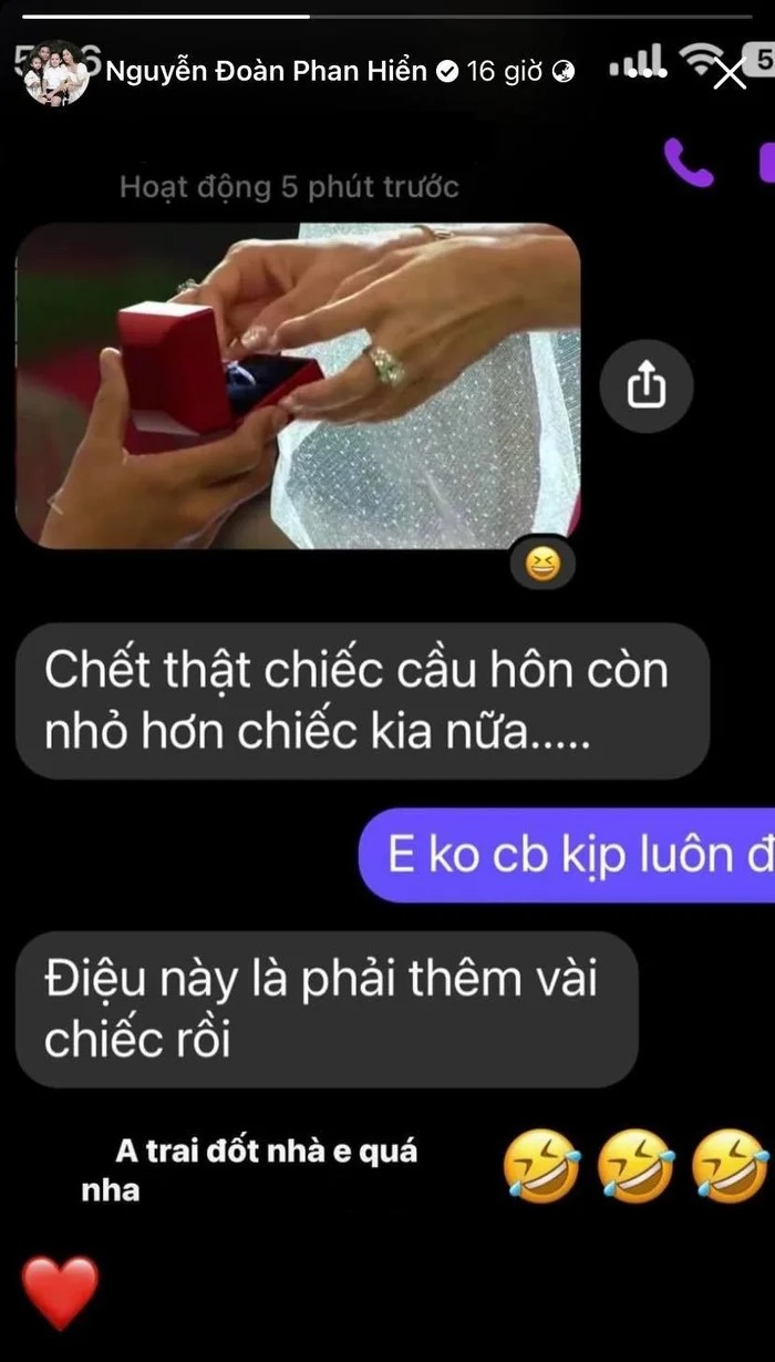 Sự hóm hỉnh của người bạn làm cho Phan Hiển không khỏi bối rối