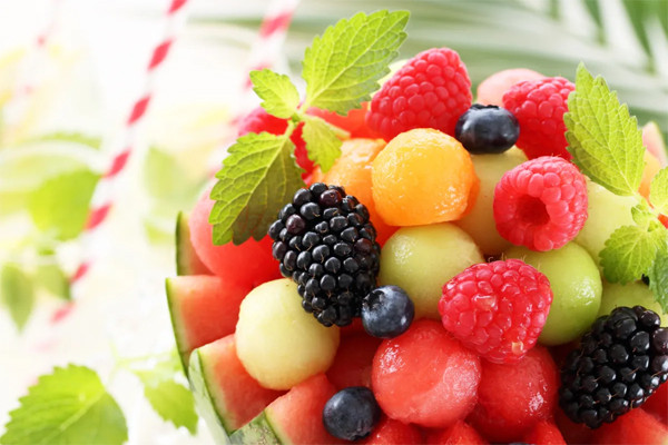 Trái cây thường chứa nhiều chất dinh dưỡng có lợi cho sức khỏe nhưng có một số loại không nên dùng chung. Ảnh minh họa: Eatthis