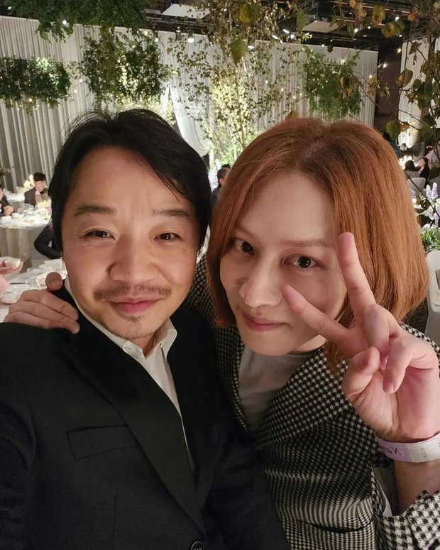 Nam tài tử Yang Joo Ho check-in thân thiết bên Heechul (Super Junior)