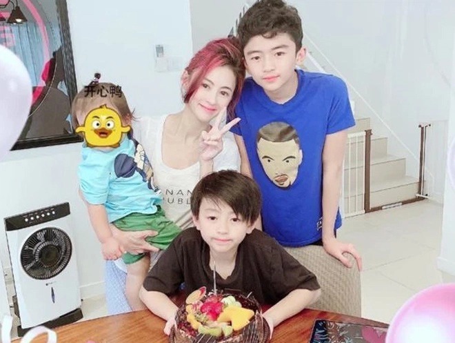 Tạ Đình Phong, Trương Bá Chi , vương phi