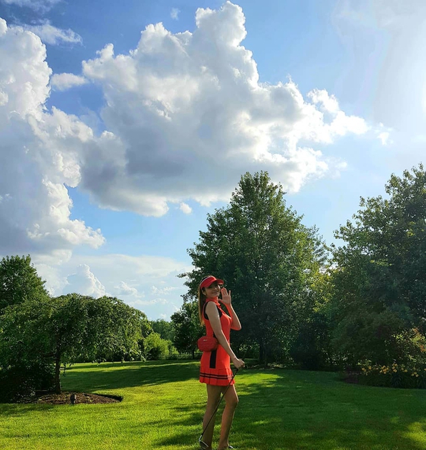 Một số hình ảnh đời thường của Han Chae Young, ở tuổi 42 cô vẫn được khen ngợi vì sắc vóc trẻ trung, quyến rũ