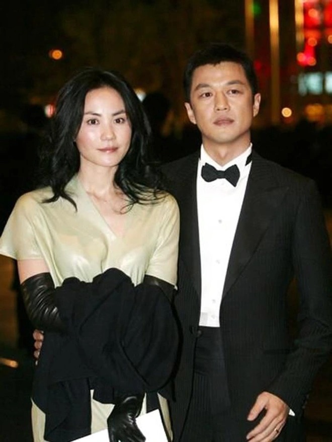 Lý Á Bằng, Vương Phi, Tạ Đình Phong