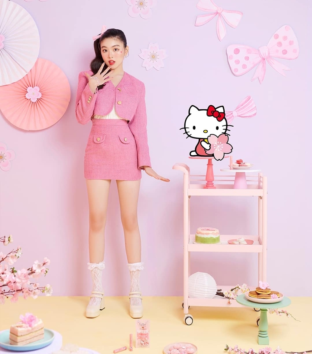 Từ nhan sắc đến thần thái của Lọ Lem đều khiến công chúng phải xuýt xoa ngợi khen.