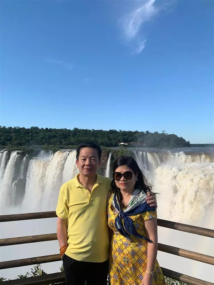 Bố mẹ chồng tương lai của Đỗ Mỹ Linh.