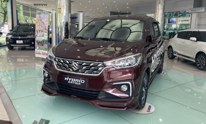 Suzuki Hybrid Ertiga MT giá 539 triệu đồng