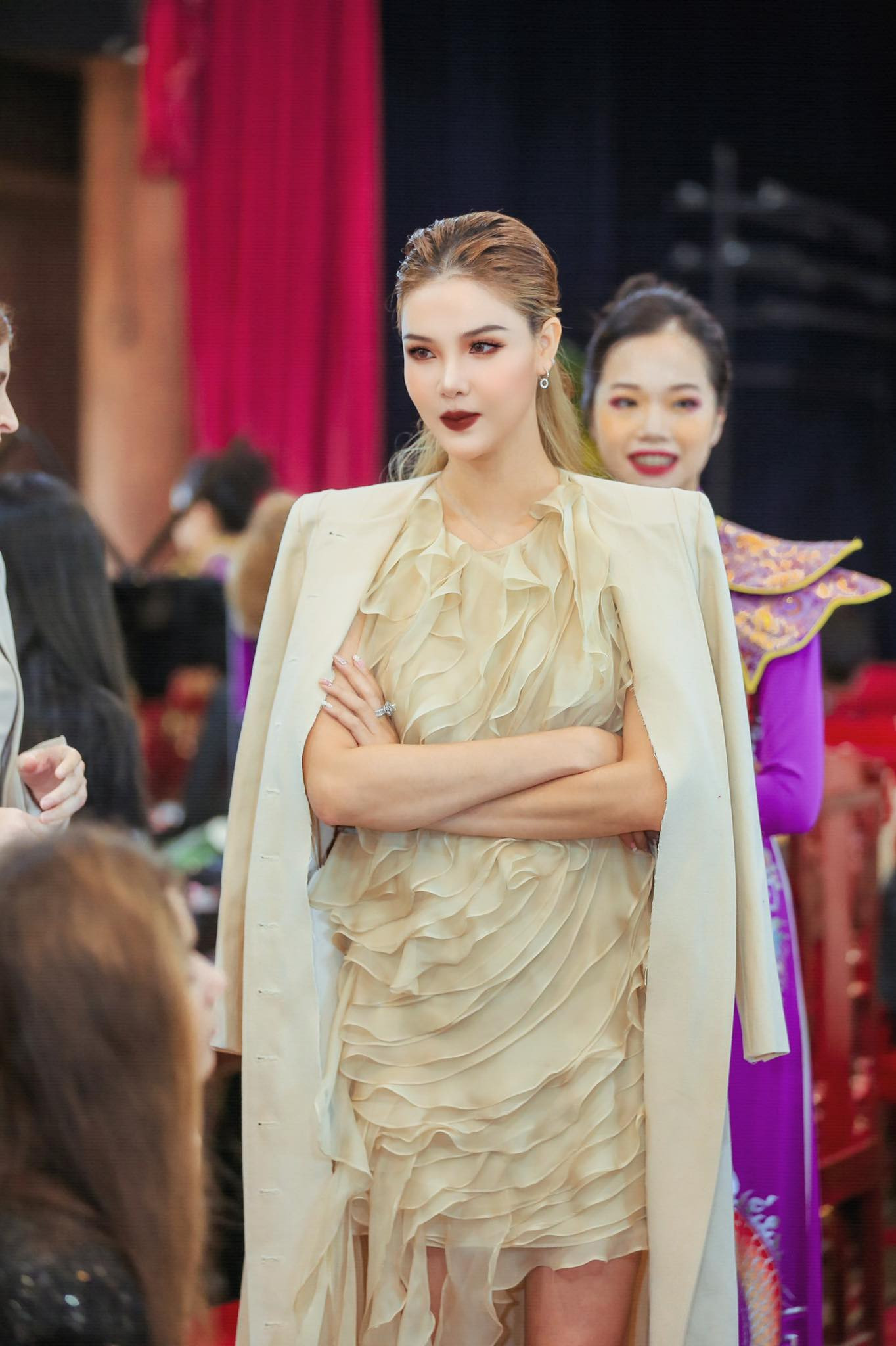 Không chỉ xuất hiện với vai trò của một siêu mẫu, Kỳ Hân còn tham gia phim ảnh với vai chính trong những bộ phim như Điệp vụ chân dài, Số nhọ, Những ngọn nến trong đêm phần 2.