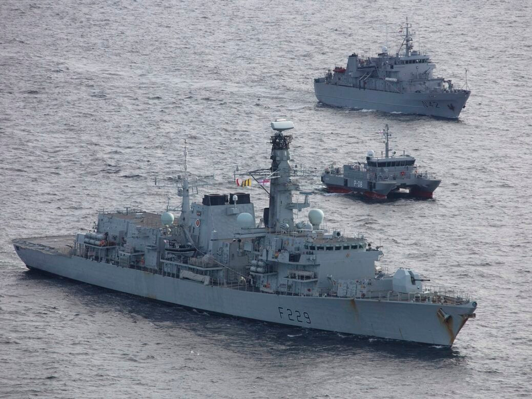 Chiến hạm của hải quân Anh tại Biển Baltic. Ảnh: AP