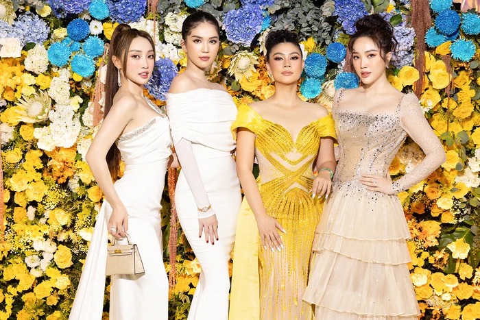 Đứng cạnh những mỹ nhân showbiz như: Bảo Thy, Ngọc Trinh, Lý Thùy Chang, diễn viên Kim Thư không hề lép vế về sắc vóc
