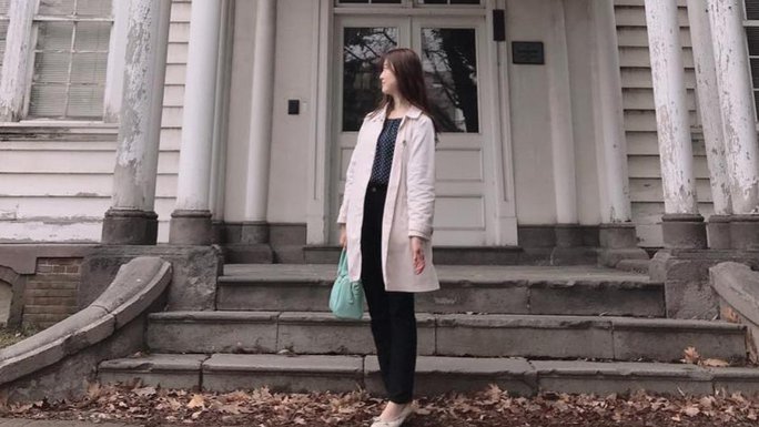 Cô sang Hàn Quốc du học