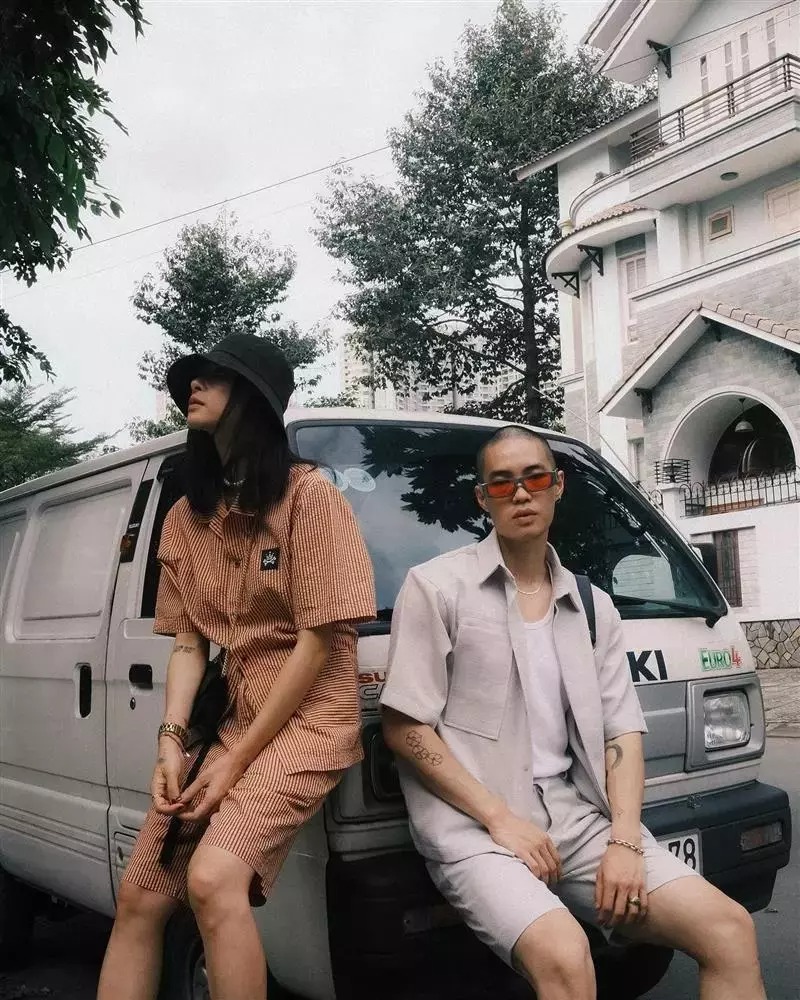 Cách đây vài ngày, Ngô Thanh Vân cũng khoe ảnh chụp hình cùng em chồng.