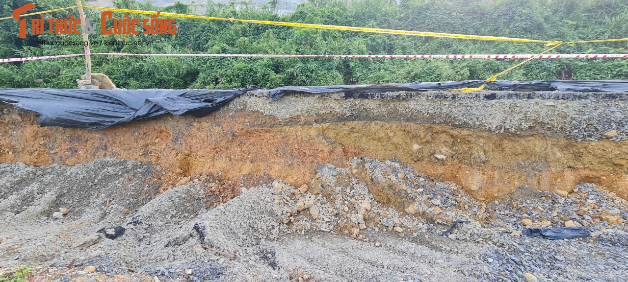 Nhiều vị trí nứt gãy như chưa từng được thi công.