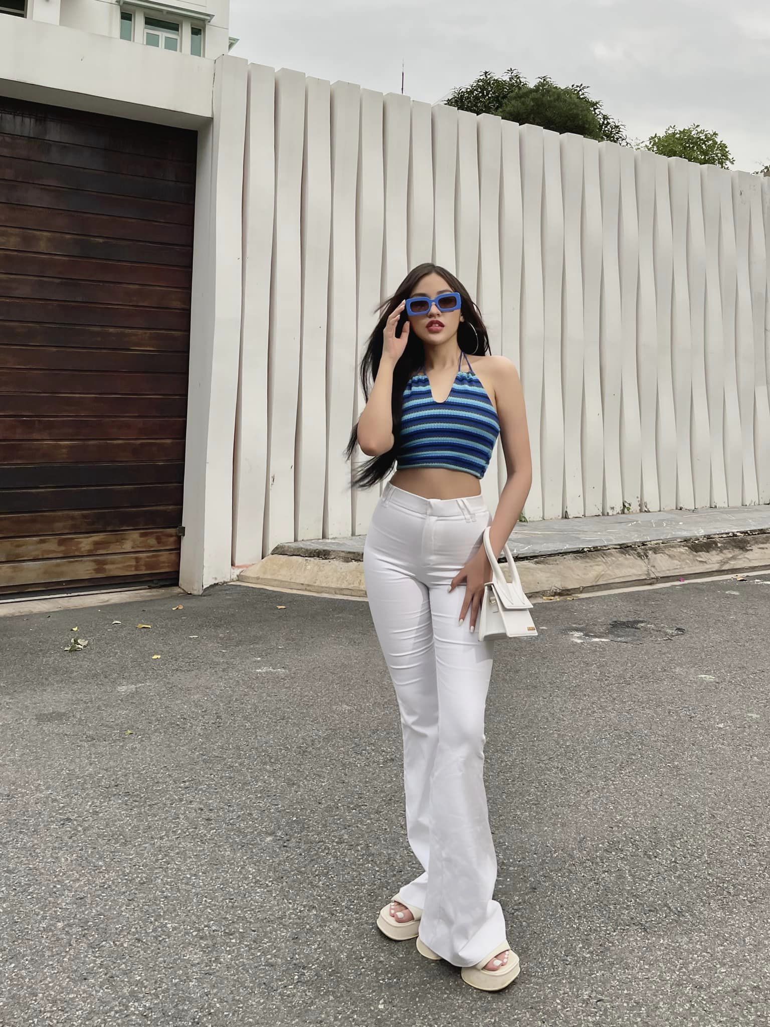 Thời gian gần đây cư dân mạng khá bất ngờ với diện mạo khác lạ của hot girl Trần Thanh Tâm mỗi lần cô xuất hiện trên MXH.