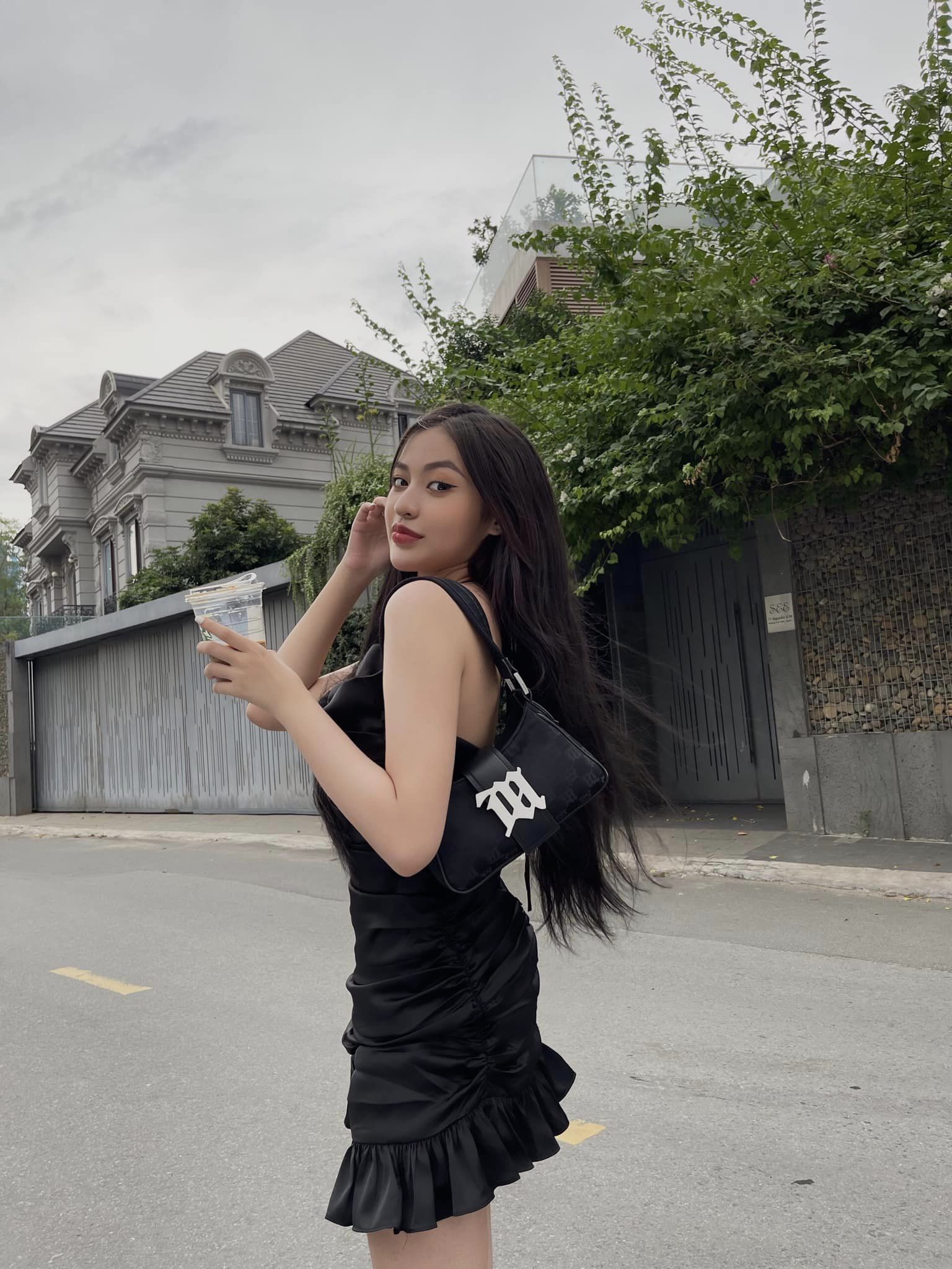 Trần Thanh Tâm (sinh năm 2000) hay còn được gọi với cái tên quen thuộc '' hot girl trứng rán'', trở thành hiện tượng mạng được săn đón bắt đầu từ năm 2020.