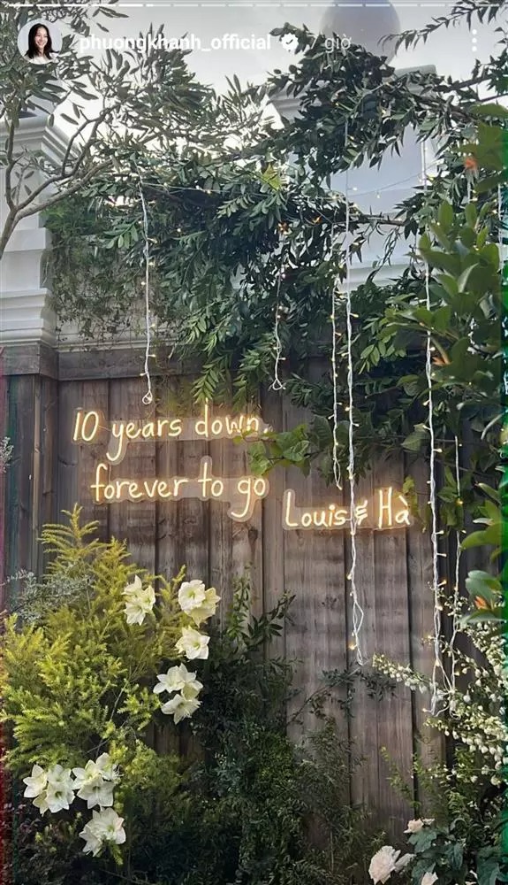 Bữa tiệc của Hà Tăng diễn ra ngay trong không gian biệt thự.