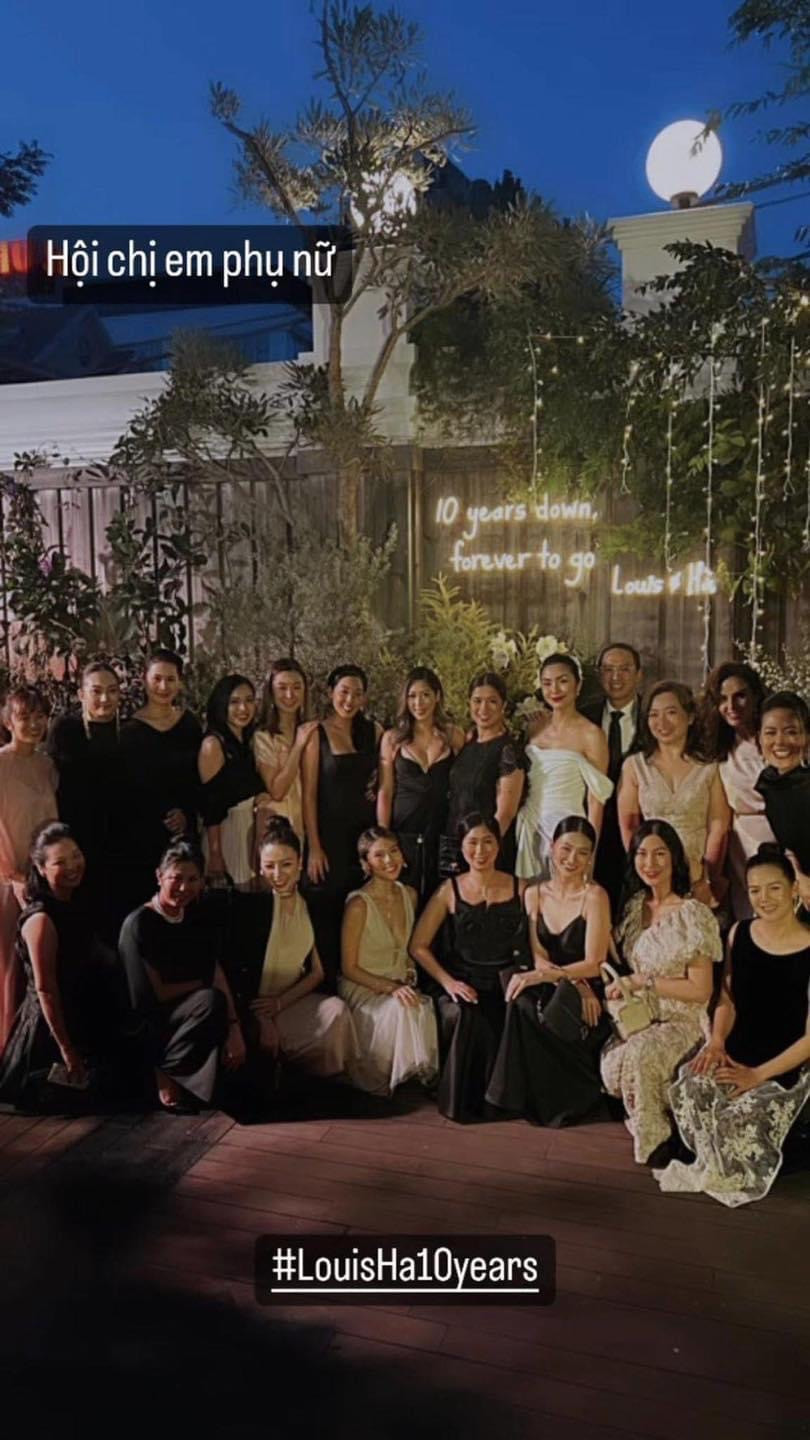 Dàn mỹ nhân Việt góp mặt tại buổi tiệc có: Hoa hậu Trái Đất - Phương Khánh, Kathy Uyên, Thân Thuý Hà, Băng Di,... Ngoài ra, doanh nhân Phillip Nguyễn cũng xuất hiện trong buổi tiệc thân mật này.