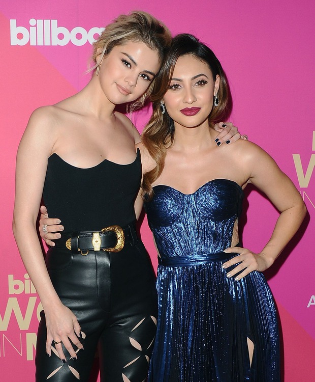 Phải chăng tình bạn đẹp ngày nào đã hết?