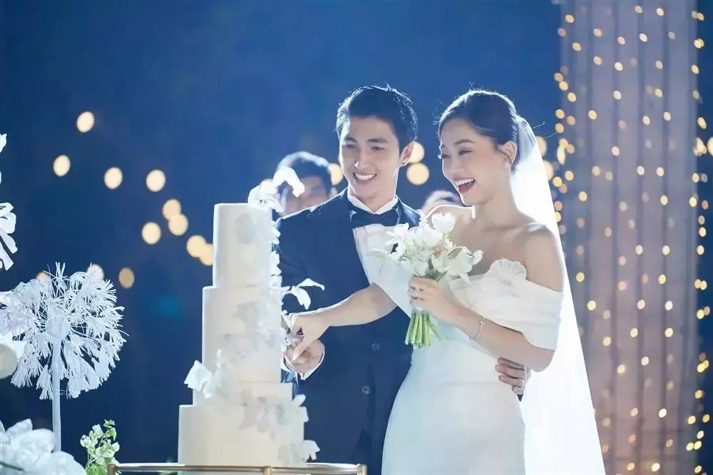 Một số hình ảnh trong đám cưới Hà Nội của cặp sao.