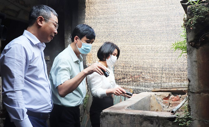 Sở Y tế Hà Nội tăng cường kiểm tra, giám sát công tác phòng, chống dịch bệnh sốt xuất huyết.