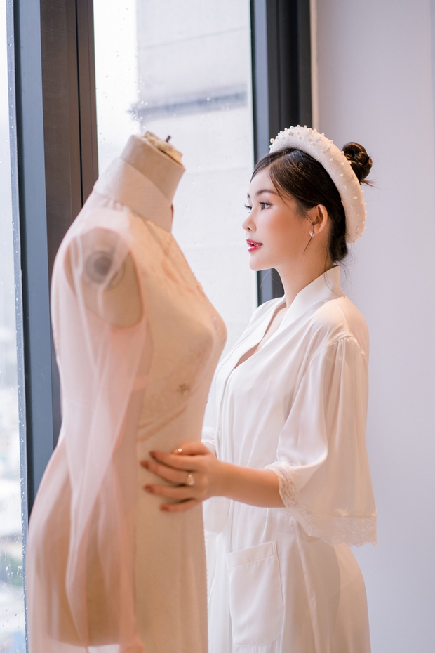 Cận cảnh nhan sắc xinh đẹp của Ngân Anh trong lễ tân hôn ở quê chồng