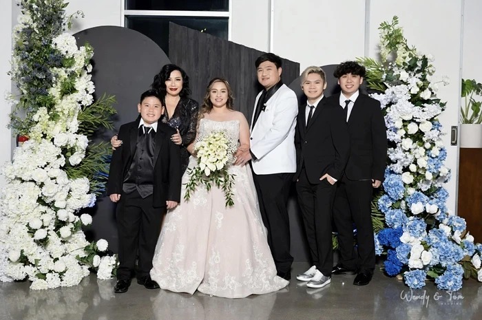 Trizzie Phương Trinh trong lễ cưới của con gái Phi Nhung.