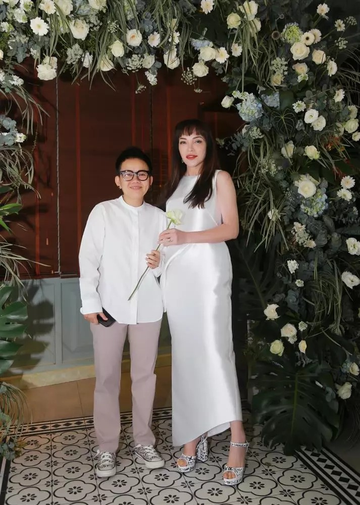 Phương Uyên bên Thanh Hà trong ngày đặc biệt.