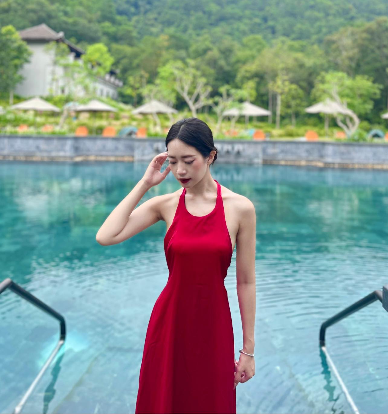 Xuất hiện trong Nóng cùng World Cup 2022, Đan Chi cổ vũ đội tuyển Ecuador - một đội bóng không được nhiều người biết đến. Đây cũng là thử thách đối với cô nàng MC.