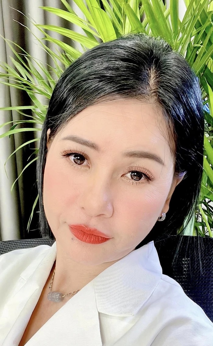 Nữ diễn viên có màn đáp trả cực tinh tế nhưng cũng không kém phần tinh tế.