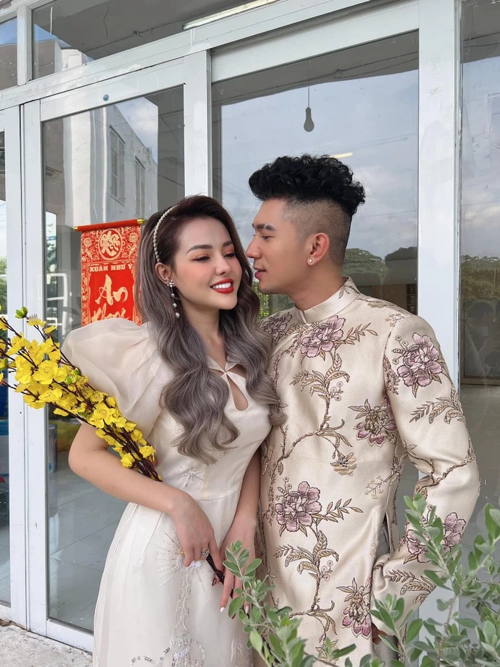 Hình ảnh mới của Ngân 98 và Lương Bằng Quang