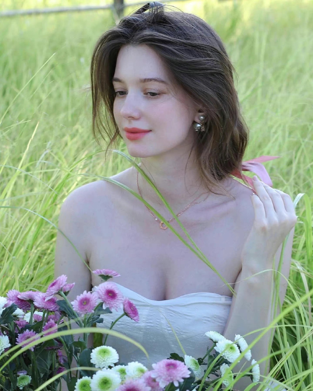 Anastasia Cebulska là hot girl mang quốc tịch Belarus hiện đang hoạt động chủ yếu tại châu Á, nhiều nhất là Trung Quốc và Thái Lan.